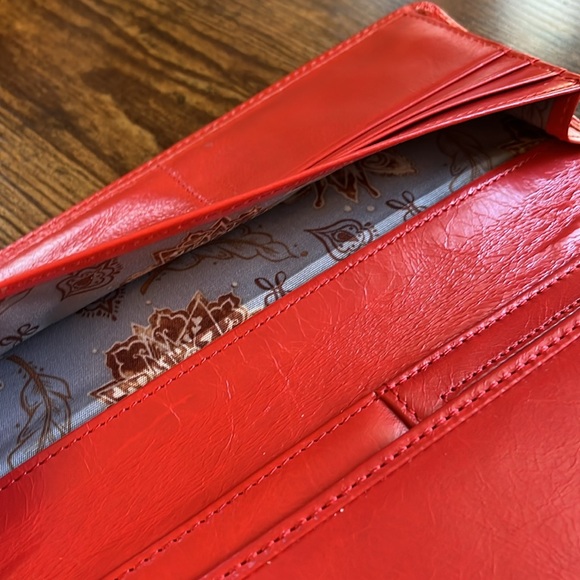 NWT: HOBO: Ardor Continental Leather Wallet: Rio: Coral (Pinky, orangey, red) - Picture 7 of 12